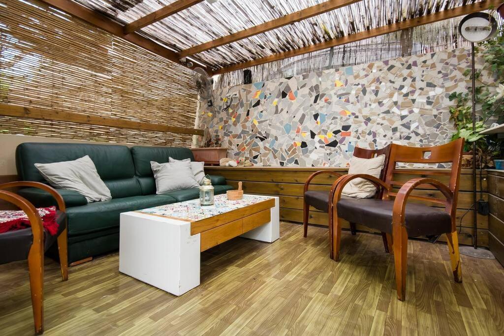 Ahuzat Shaul - Apartment Hadera Kültér fotó